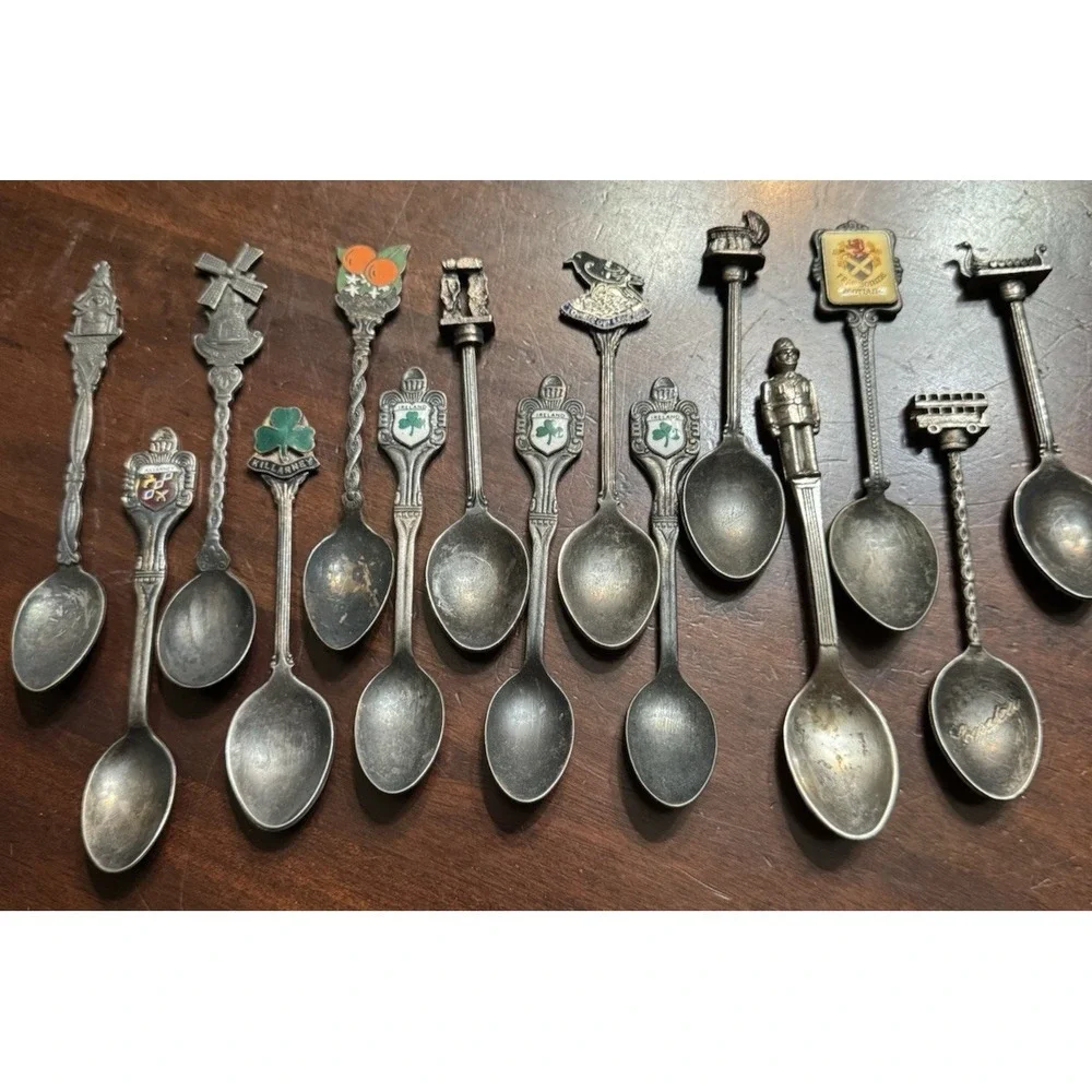 Souvenir Spoons‎ Lot 15 Silver Plate Europe Ireland England Travel Vintage Older